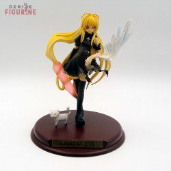 Black Cat - Figurine d'Eve...