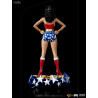 DC Comics - Figurine Wonder Woman Lynda Carter, Deluxe Art Scale