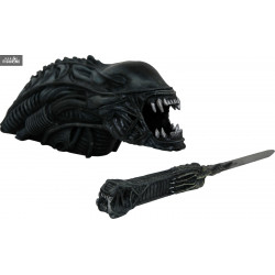 Alien - Xenomorph figure,...