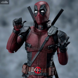 Marvel - Deadpool 2 figure,...