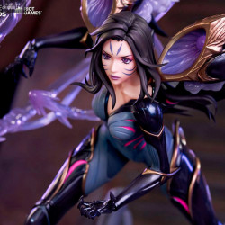 League of Legends -...