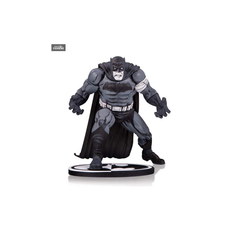 DC Comics - Figurine Batman black and white by Klaus Janson