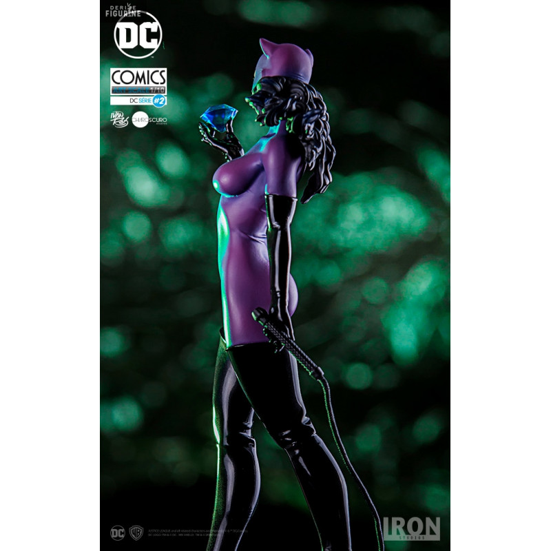 DC Comics - Catwoman figure...
