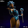 Masters of the Universe - Evil-Lyn figure Color Variant, Art Scale