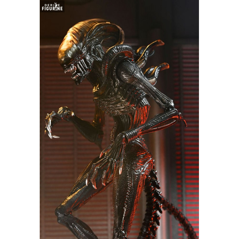 Alien: Romulus - Figurine Scorched Xenomorph, Ultimate