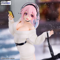 Super Sonico figure Winter...