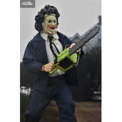 Chainsaw massacre - Clothed...