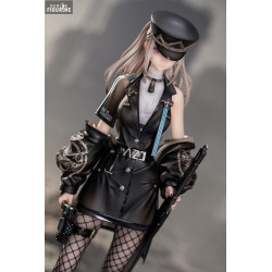 A-Z - Figurine [B], Full Dress