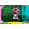 Sonic Boom8 - Amy or Super Sonic figure