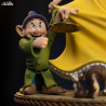 Disney, Blanche-Neige et les Sept Nains - Figurine Snow White and Dopey, Art Scale