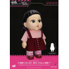 PRÉCOMMANDE - Squid Game, Season 3 - Tirelire figurine Young-Hee Doll, Syaking Bang