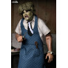 PRÉCOMMANDE - Massacre à la tronçonneuse - Figurine Leatherface with Old Lady Mask, Clothed