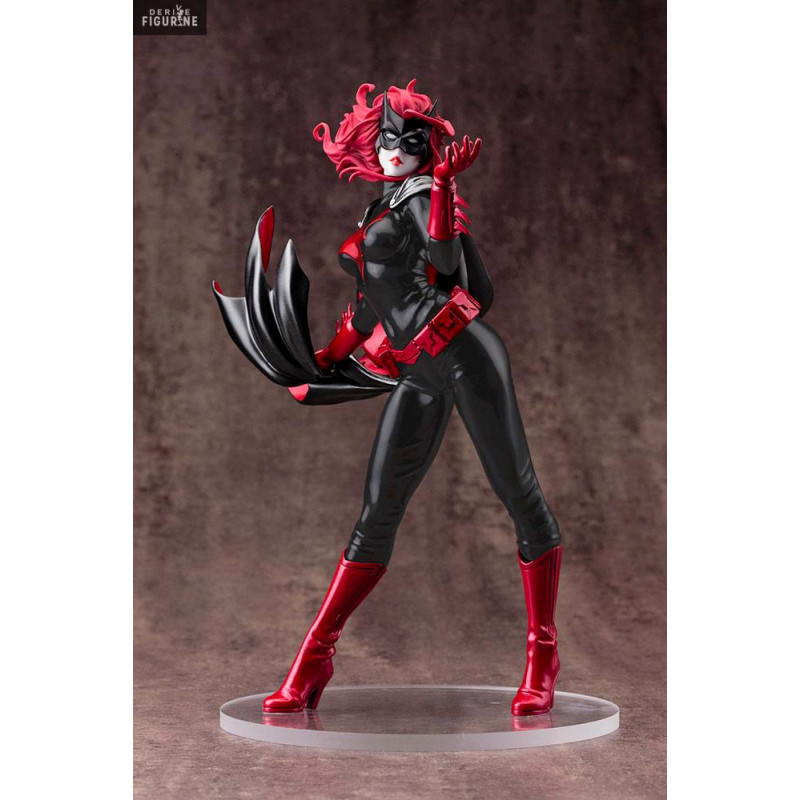 DC Comics - Batwoman figure...