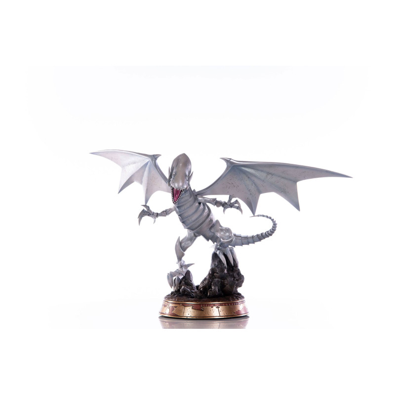 Yu-Gi-Oh! - Blue-Eyes White Dragon figure, White Edition
