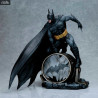 DC Comics, Batman - Batman on projector figure, Fantasy Figure Gallery