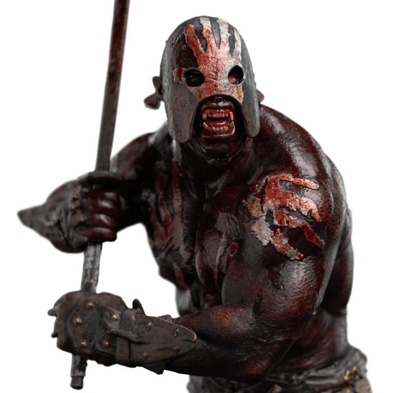 PRÉCOMMANDE - Le Seigneur des Anneaux - Figurine Uruk-hai Berserker
