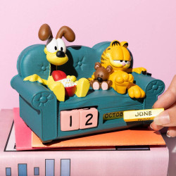 PREORDER - Garfield -...