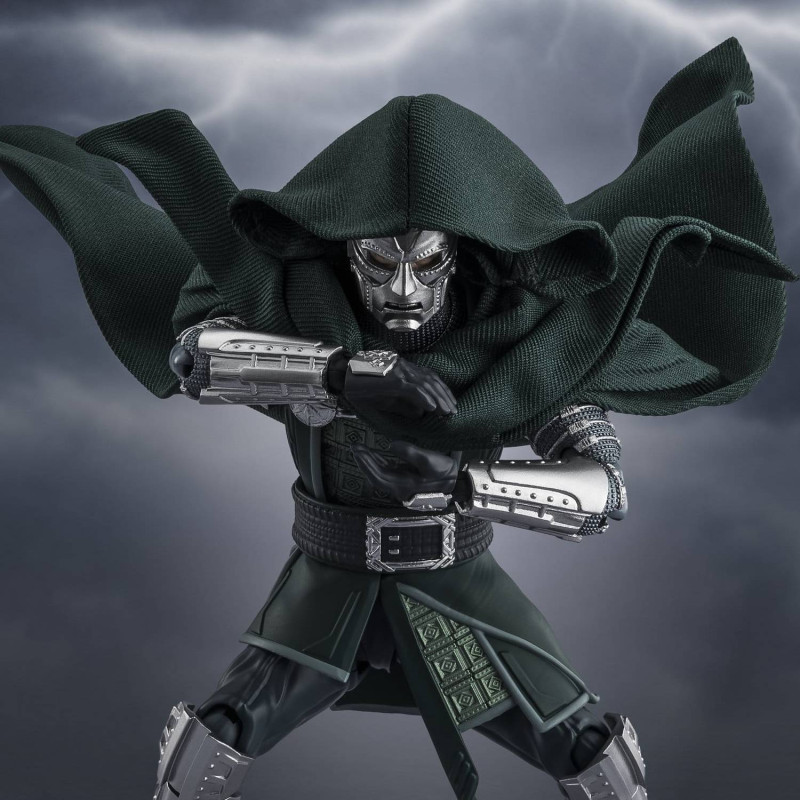 Marvel, Avengers: Doomsday - Doctor Doom figure, S.H.Figuarts