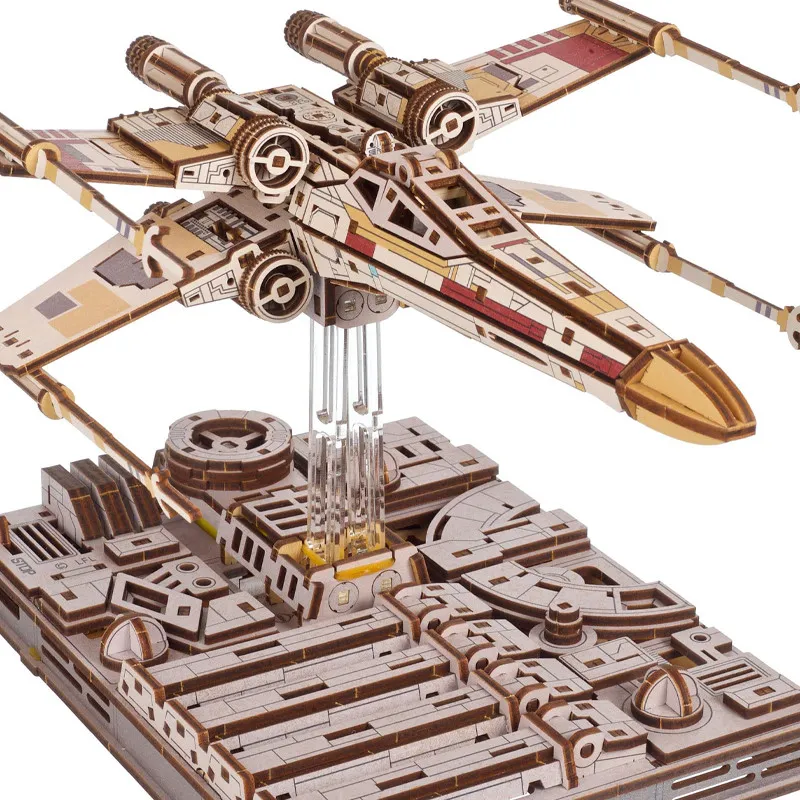 PRÉCOMMANDE - Star Wars - Puzzle en bois 3D Luke Skywalker's X-Wing Starfighter