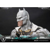 PRÉCOMMANDE - DC Comics - Figurine Batman Advanced Suit White (Design By Josh Nizzi), Ultimate Museum Masterline