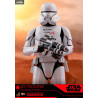 Star Wars Episode IX - Figurine Jet Trooper Blanc ou Rouge, Movie Masterpiece