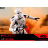 Star Wars Episode IX - Figurine Jet Trooper Blanc ou Rouge, Movie Masterpiece