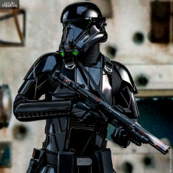 Star Wars The Mandalorian -...