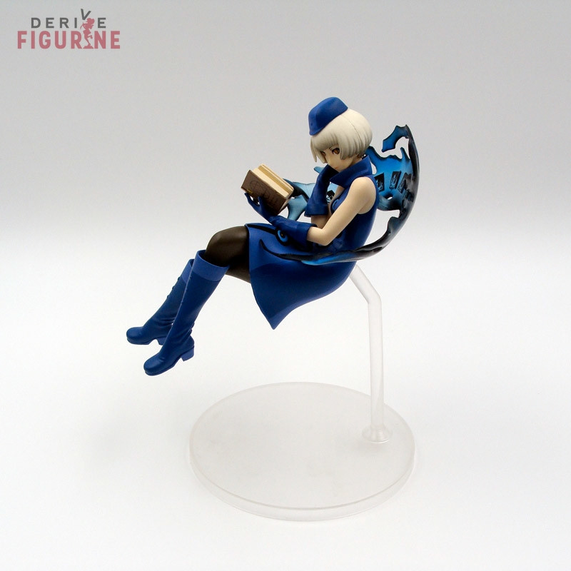Persona 4: The Ultimate -...