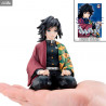 Demon Slayer Kimetsu no Yaiba - Figurine Giyu Tomioka Classique ou Deluxe, G.E.M. Palm Size