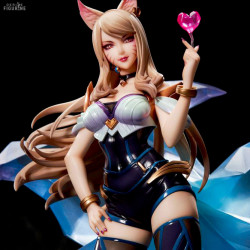 League of Legends -...