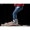 Retour vers le Futur II - Figurine Marty McFly on Hoverboard, Art Scale