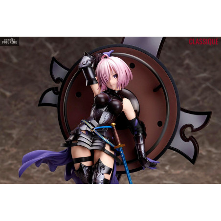 Shielder Class Figurine Shielder Mash Kyrielight, disponible en Édition Classique ou ...